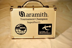 Kulečníkové koule Aramith Snooker Tournament Champion Pro 1G (luxusní kufřík) 52,4 mm